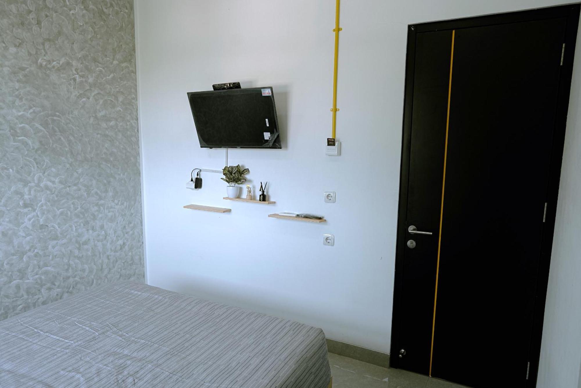Arlita Guesthouse Cianjur Exteriör bild