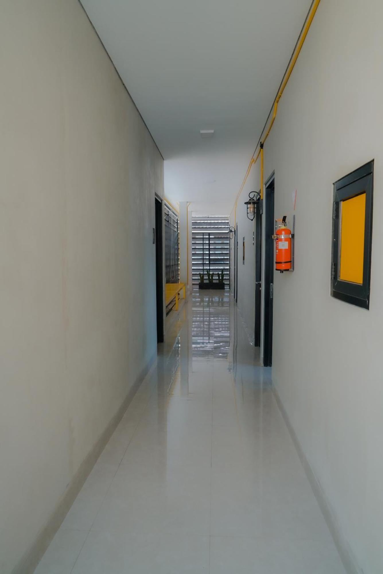 Arlita Guesthouse Cianjur Exteriör bild