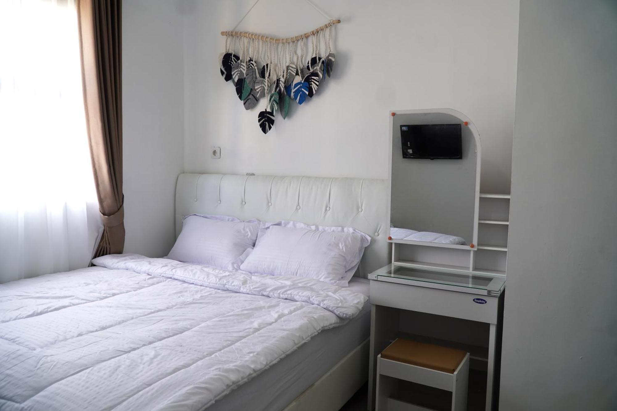 Arlita Guesthouse Cianjur Exteriör bild
