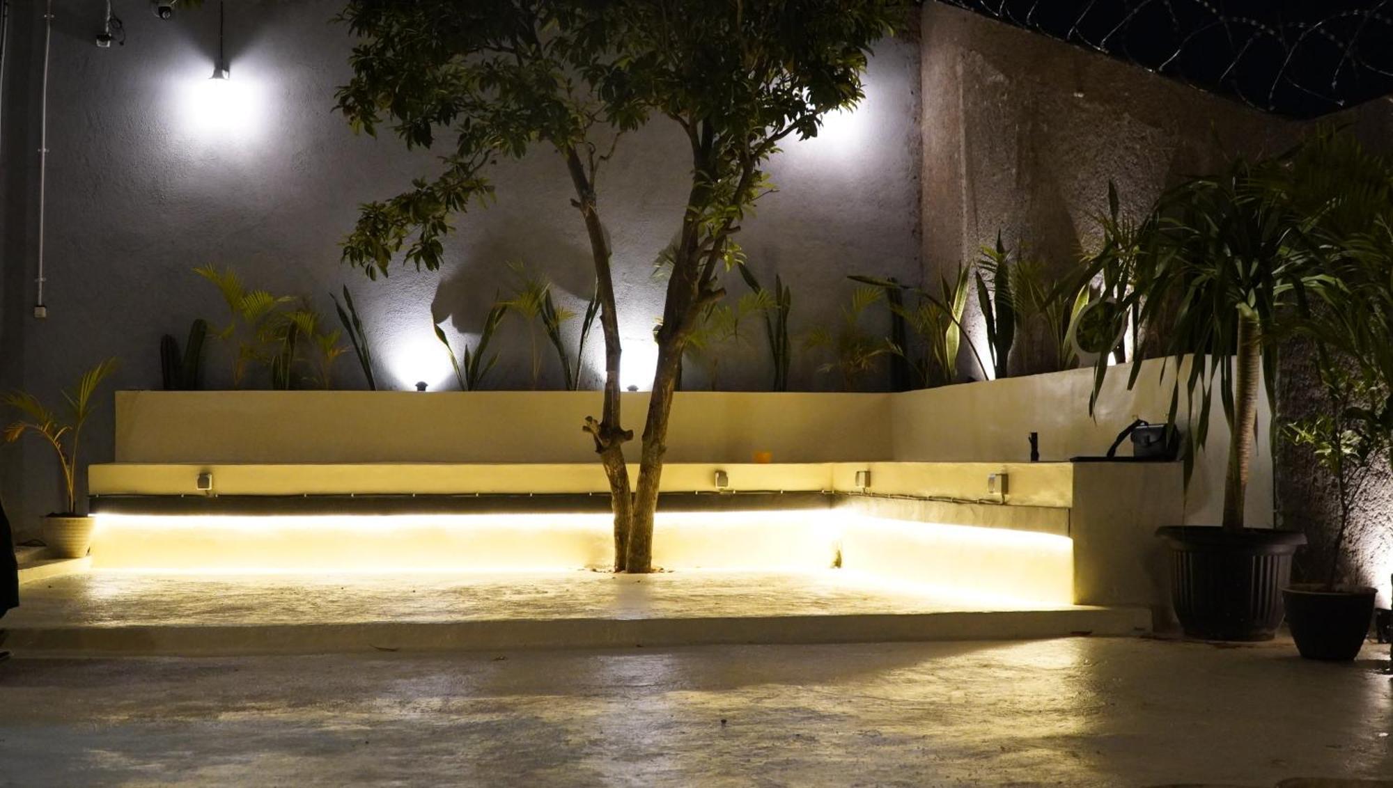 Arlita Guesthouse Cianjur Exteriör bild