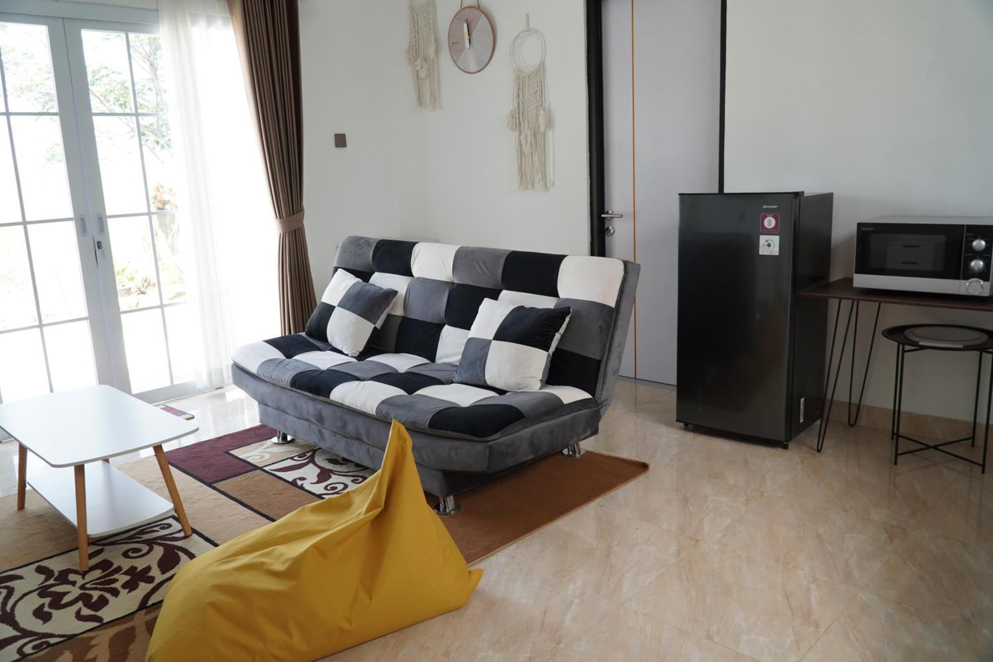 Arlita Guesthouse Cianjur Exteriör bild