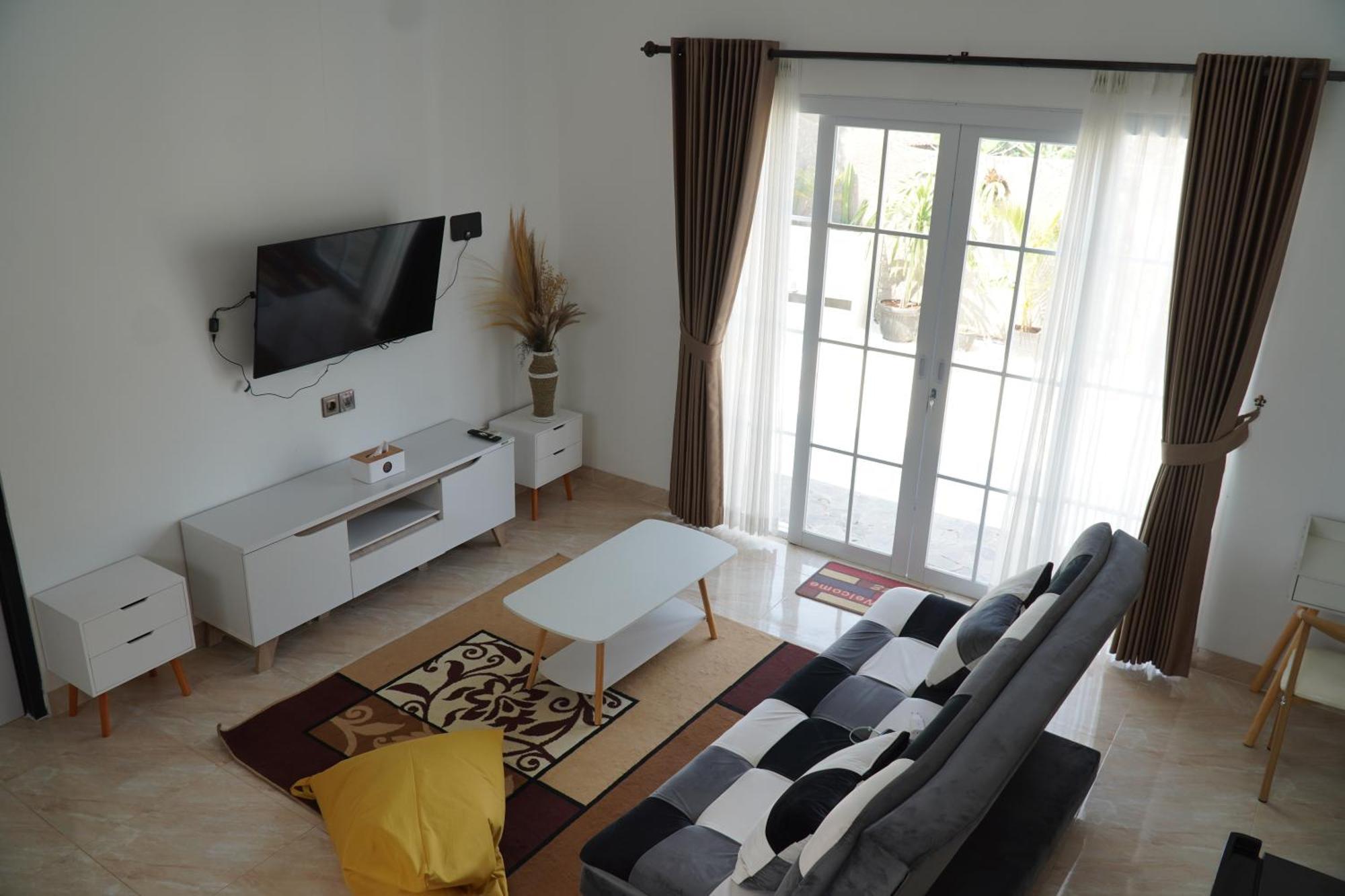 Arlita Guesthouse Cianjur Exteriör bild